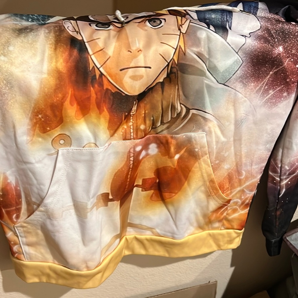 Boys XL Naruto sweatshirt NWOT